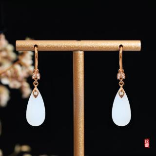 18k玫瑰金和田玉
