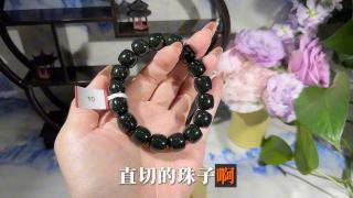 六年前70万买的和田玉回流值多少? #珠宝玉器 #和田玉手串 #和田玉挂