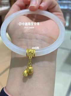 六福珠宝新品金镶玉和田玉手镯